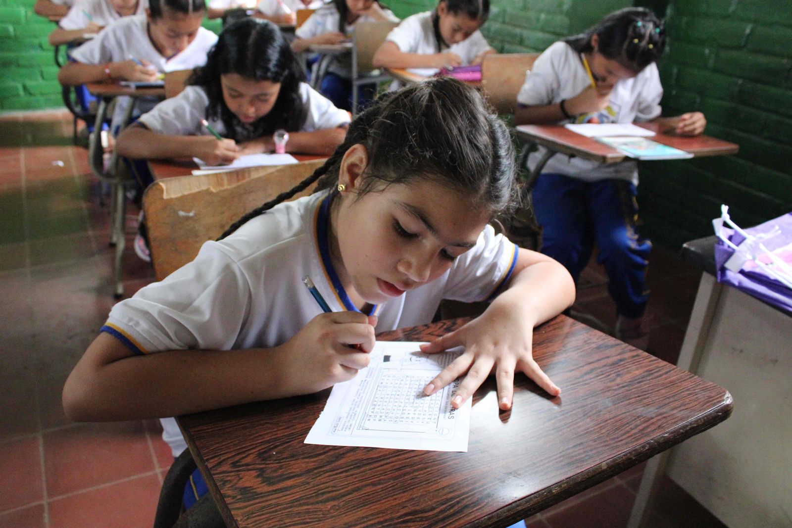 Educación de niños y niñas apadrinados