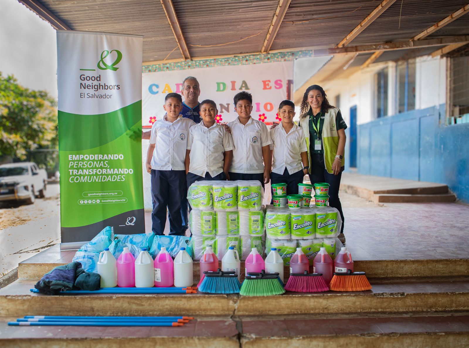 Equipo en la comunidad, El Salvador